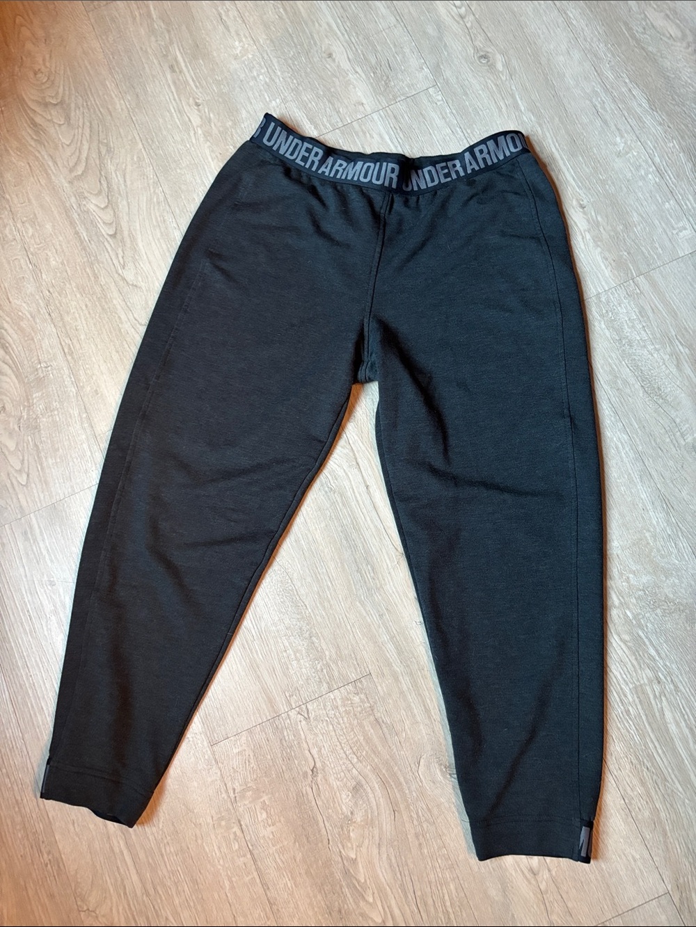Under Armour Black Woman’s Jogger Sweatpants with Branded Waistband